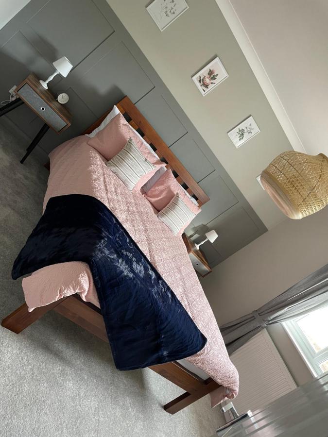 Lovely Flat Set In Parish Boundary Of Instow Apartman Kültér fotó